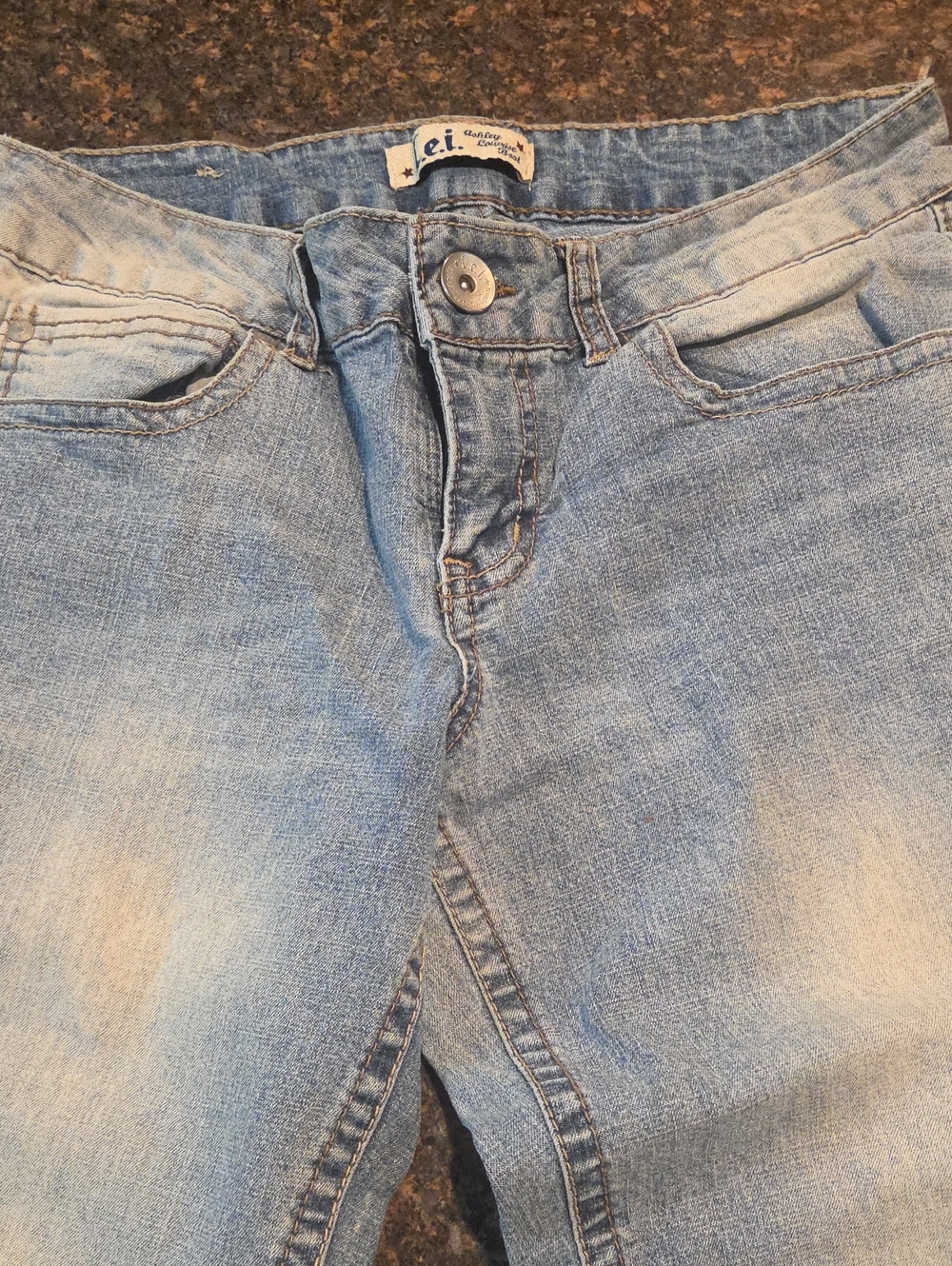 Light Wash Women's Boot Cut Jeans — Collection